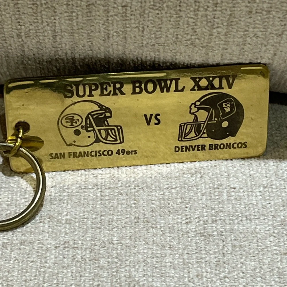 1990 Super Bowl XXVI Keychain 49ers vs Broncos
